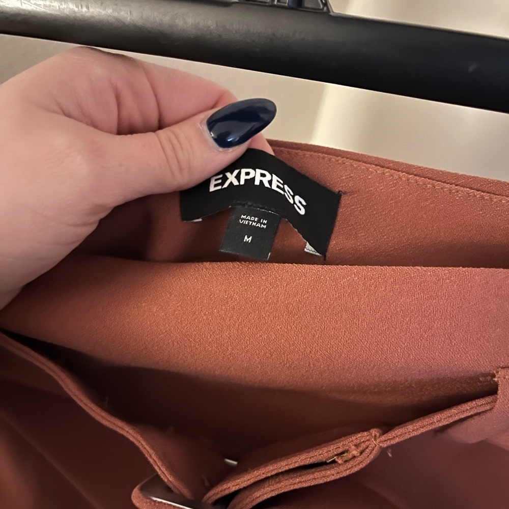 Express Mini Skirt - Picture 3 of 4